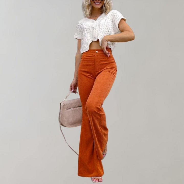 Cassie | Pantalon tendance en velours côtelé évasé