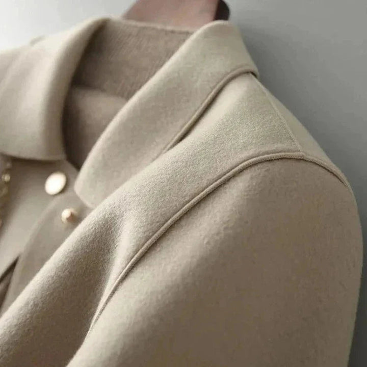 Valoria | Manteau d'Hiver Boutonné pour Femme à l'Élégance Intemporelle